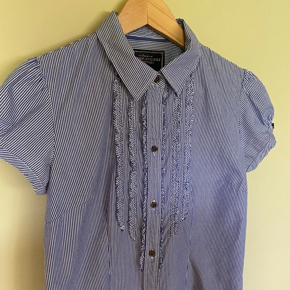 🦅AMERICAN EAGLE OUTFITTERS Button Down - Picture 4 of 7